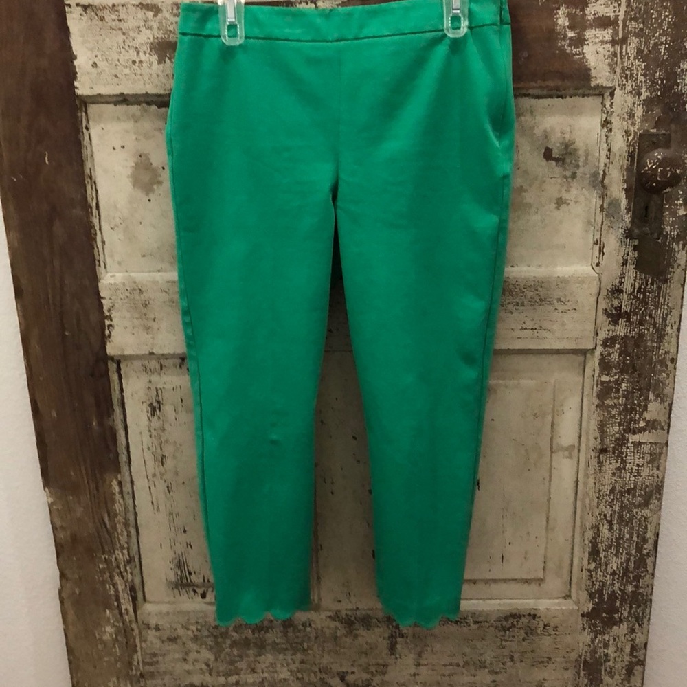Talbots scalloped edge pant. Great condition